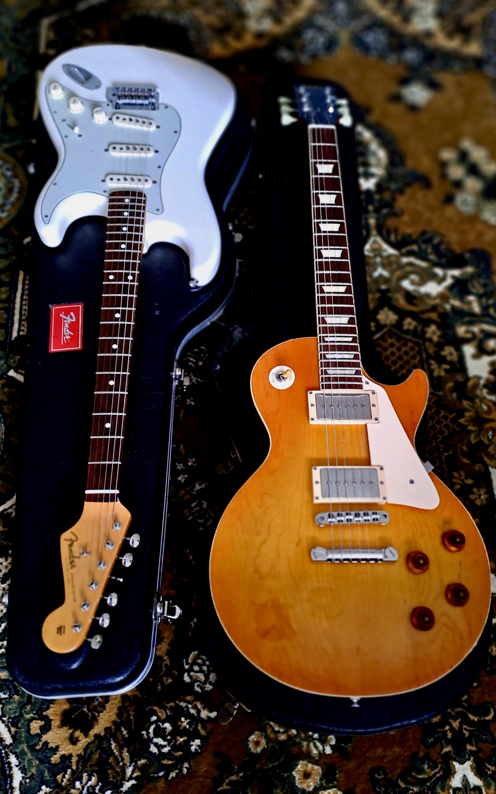 Tokai LS-160 HB ja Fender Classic Player ´60 | Tori