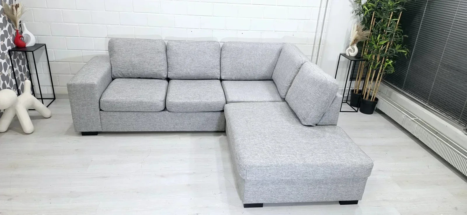 (A15) Avokulma sohva, ilmainen kuljetus, free delivery.
