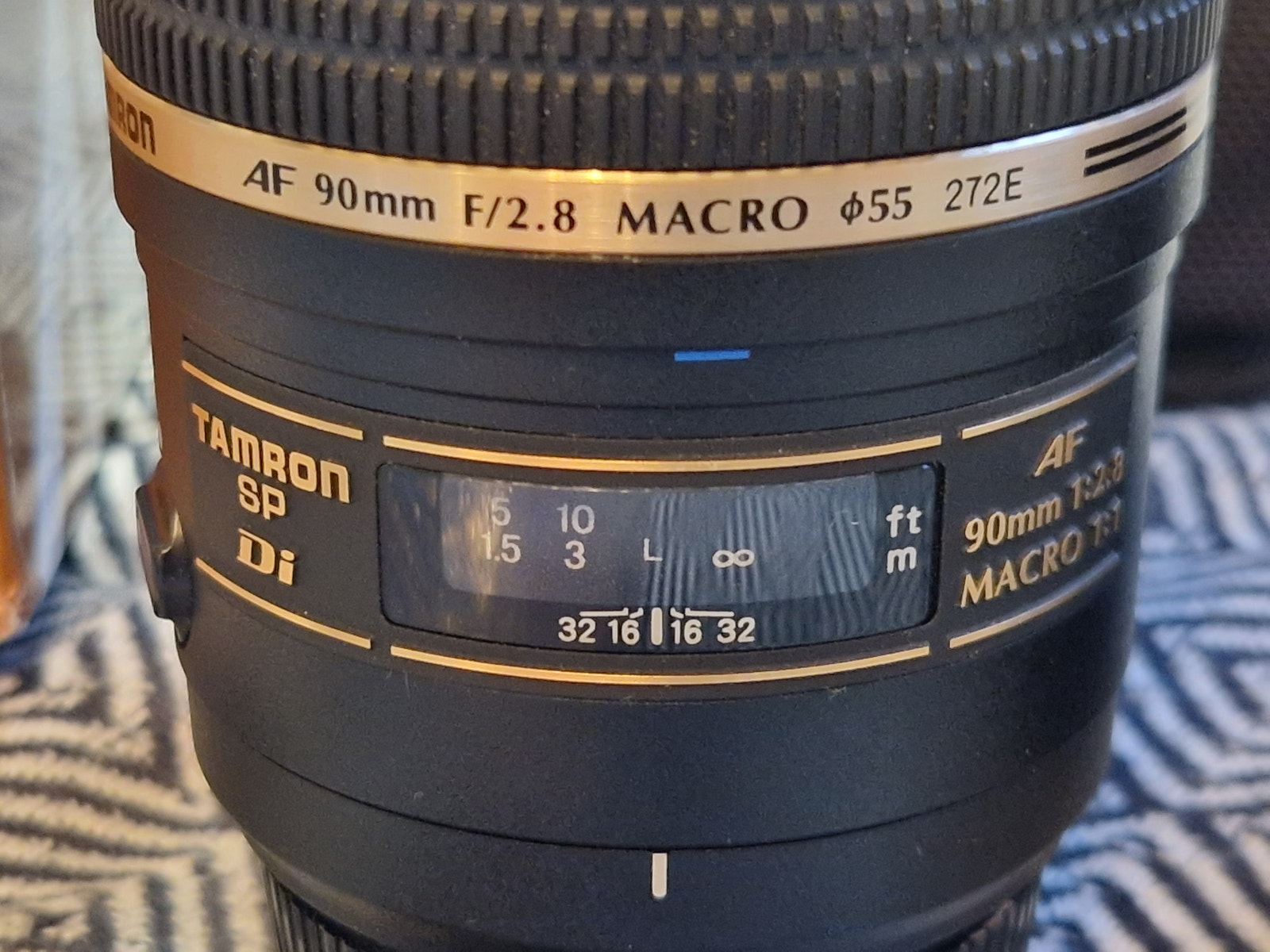 Tamron AF 90mm f2.8 Di SP Macro | Tori