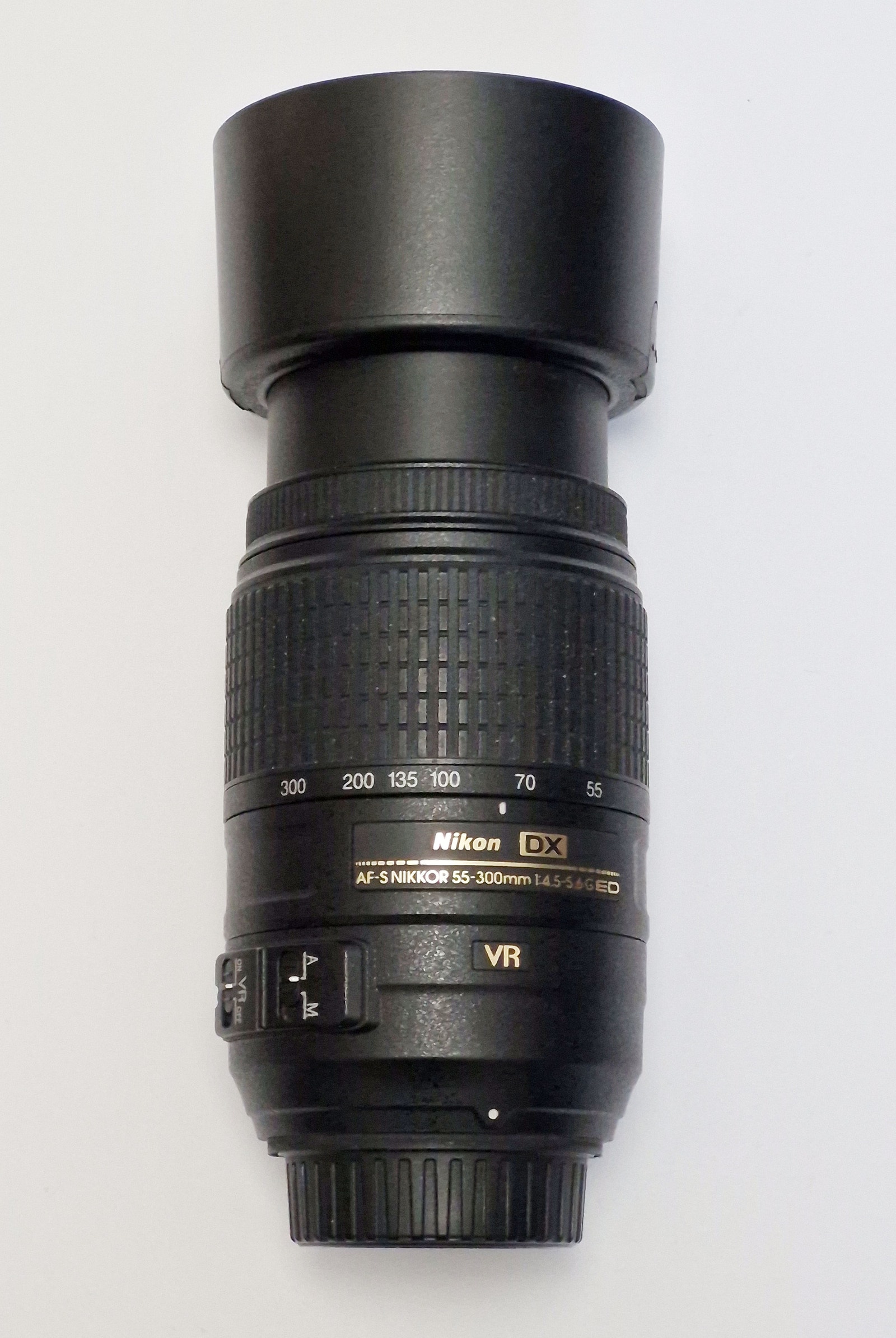 Nikon AF-S DX Nikkor 55-300mm f/4.5-5.6G ED VR zoom-objektiivi | Tori
