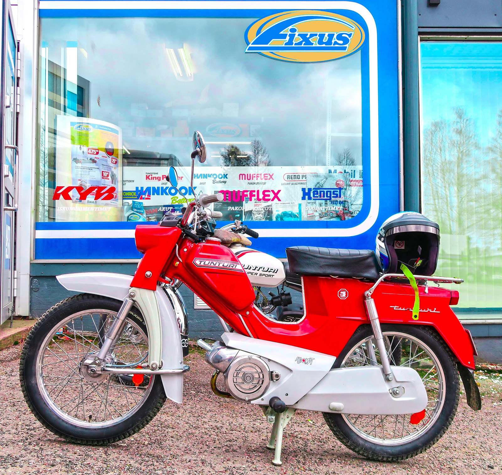 Kaupan Rajamäen Autotarvike / Uudenmaan Varaosamarkkinointi Oy  kansikuva