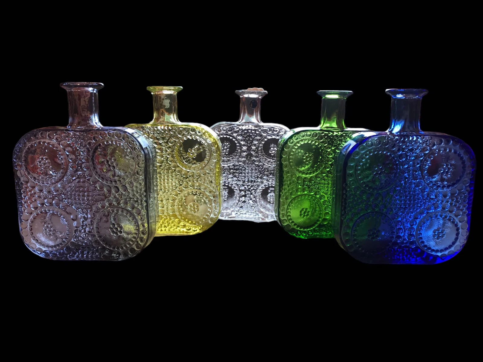 Kaupan Hilma ja Vihtori vanhan tavaran kauppa kansikuva