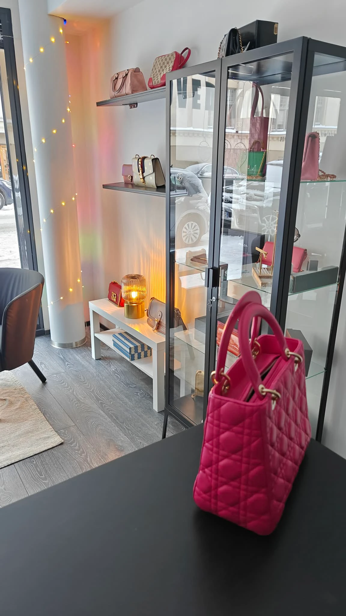 Kaupan Fi.Loved Oy kansikuva