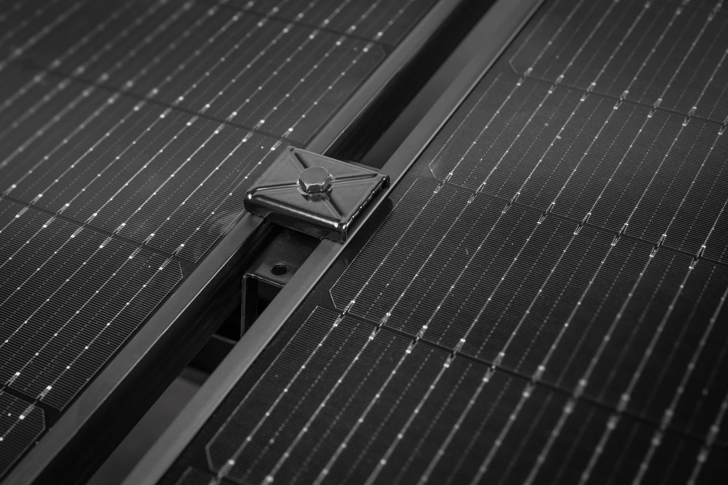 Kaupan Aurinkotekniikka kansikuva