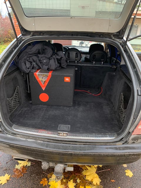 Jbl csx-1400bp basso ja alpine pdx 1000w vahvistin  			