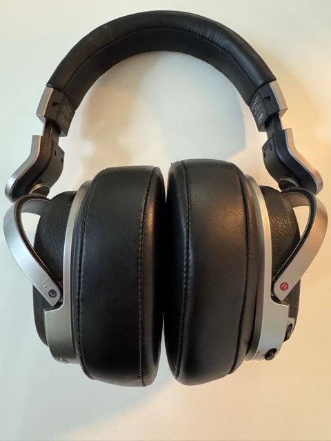 Used Sony MDR-700 Headphones for Sale | HifiShark.com