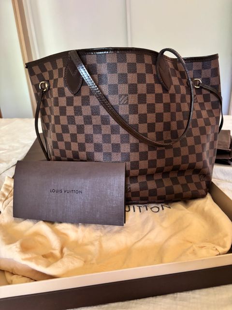 LOUIS VUITTON ベージュ ネクタイ　中古美品　格安 LOUIS VUITTON ルイヴィトン ネクタイ モノグラム ピンク