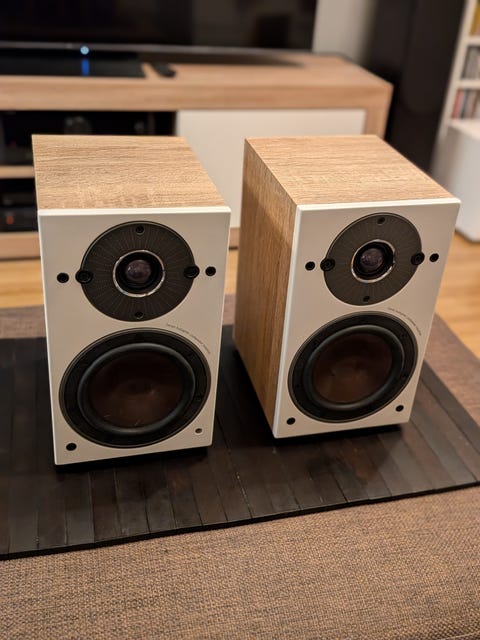 Used Dali Oberon 1 Bookshelf speakers for Sale | HifiShark.com