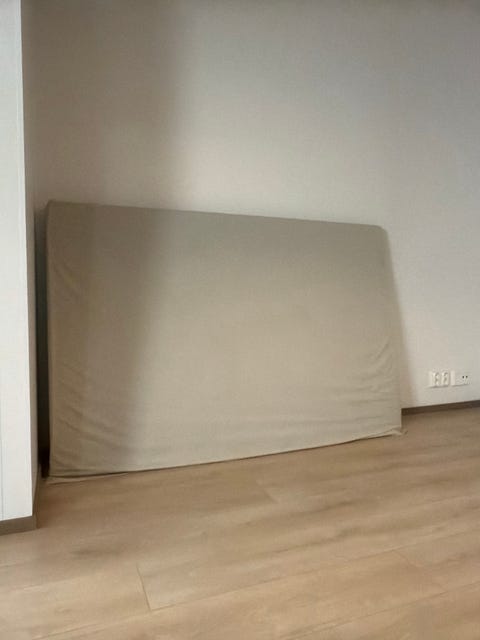 Sängynpääty Annetaan