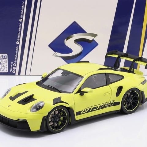 Doorkey 1:18 - Pienoismalliauto - Porsche 911 RWB Cinderella | Tori