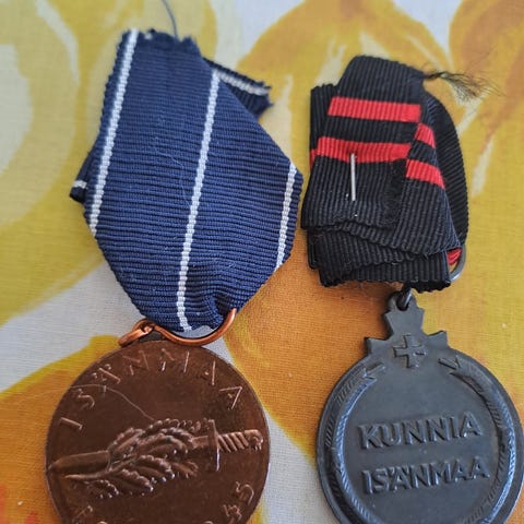 kunniamerkit-mitalit-tori