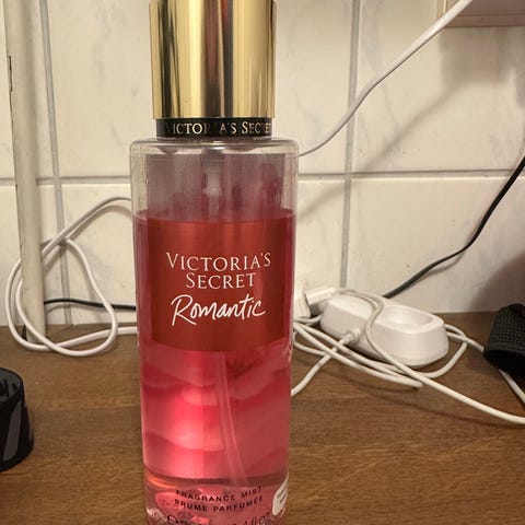 Victoria’s secret bodymist Tori