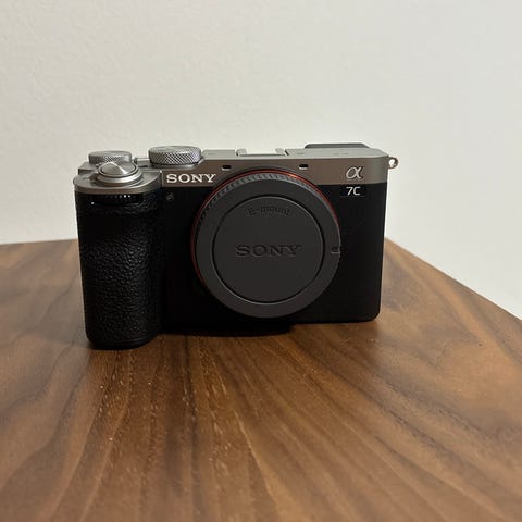 Sony Alpha A7C -järjestelmäkamera | Tori