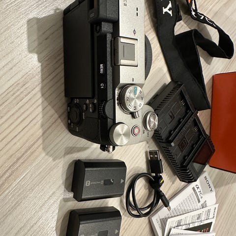 Sony Alpha 7 II -järjestelmäkamera | Tori