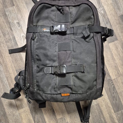 Lowepro 200 AW kamerareppu | Tori