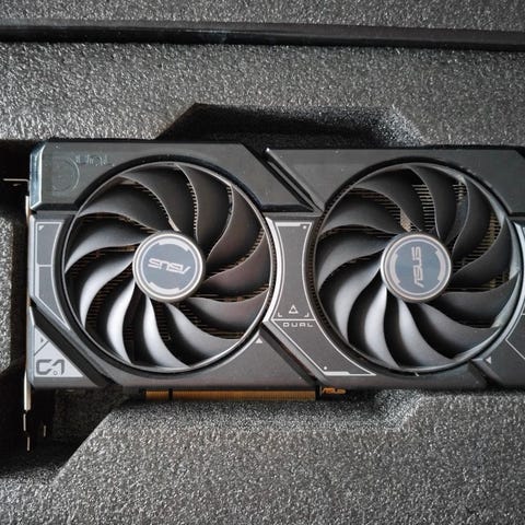 ASUS Dual Radeon RX 7800 XT OC | Tori