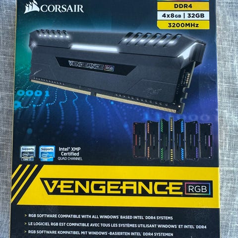Corsair Vengeance LPX DDR4 32 Gt kitti (2×16 Gt) 4000 MHz | Tori
