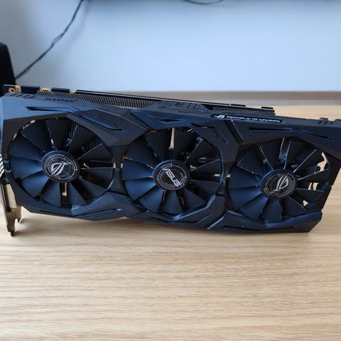 ASUS Strix rtx 2070 8gb näytönohjain | Tori