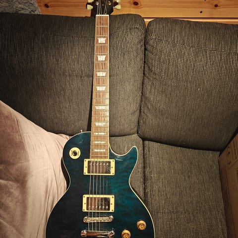 Musta Tokai Loverock | Tori