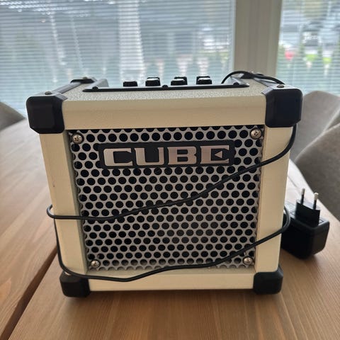 Roland CUBE-10GX Kitaravahvistin | Tori