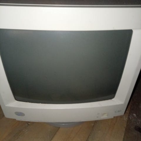 3 kpl CRT (Sony, IBM, Compaq) | Tori