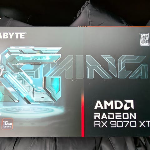 GIGABYTE GeForce RTX 5080 GAMING OC | Tori