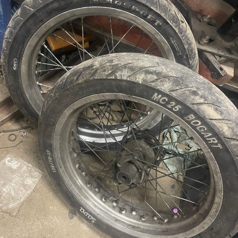 Kromismotot | Tori