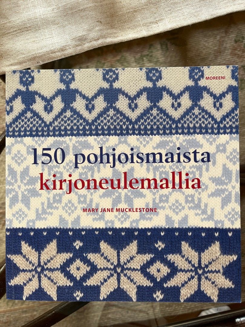 Kirja 150 pohjoismaista kirjoneulemallia