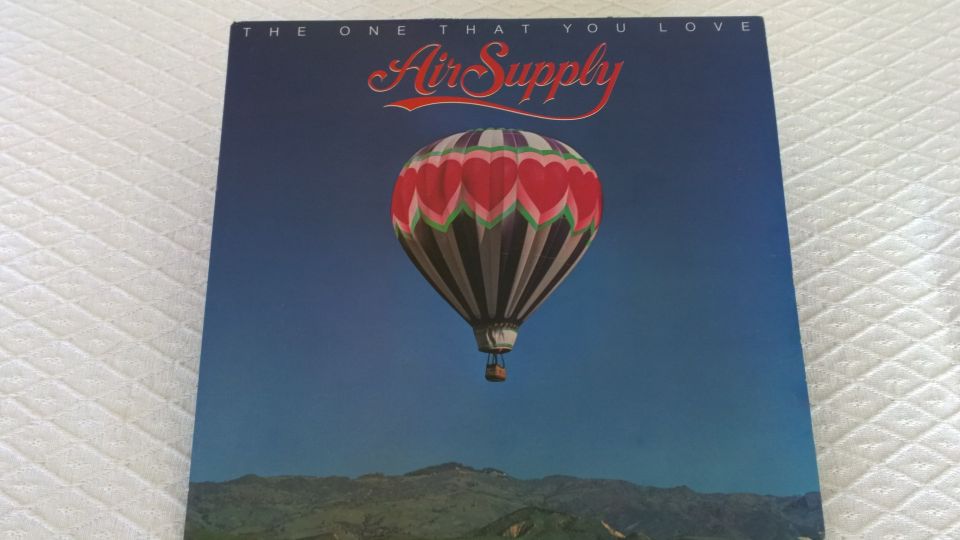 2 kpl Air Supply vinyyli LP-levyjä
