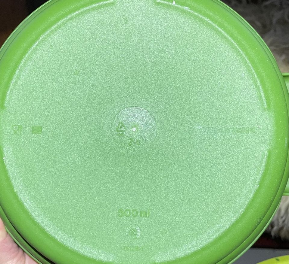 Tupperware ruoanvalmistusastia