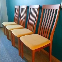 4 kpl puisia tuoleja