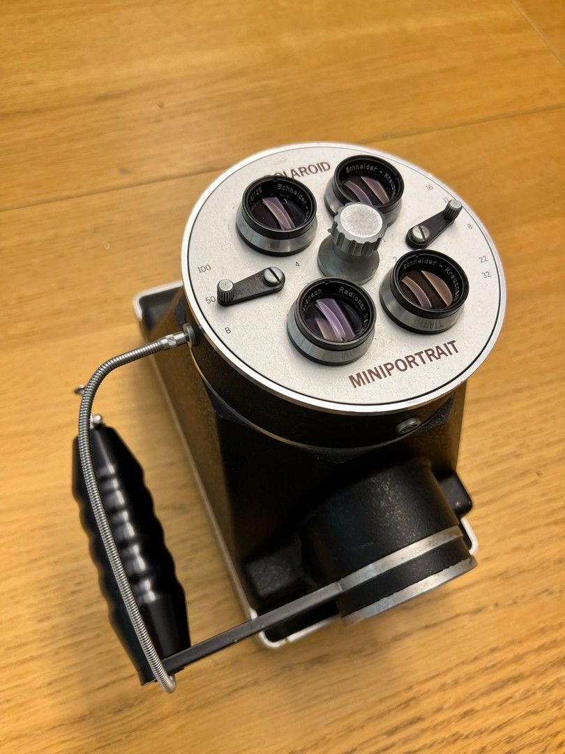 Polaroid passikamera (Schneider-Kreuznach)