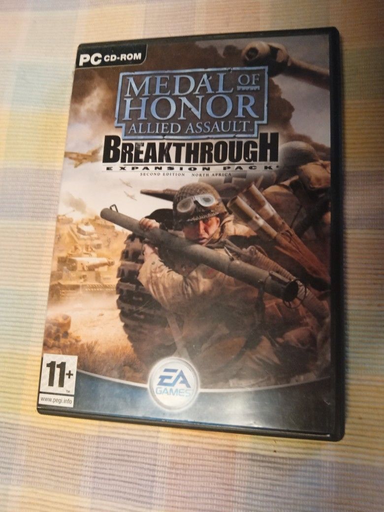 PC CD-ROM Medial of Honor Allied Assault Breakthro