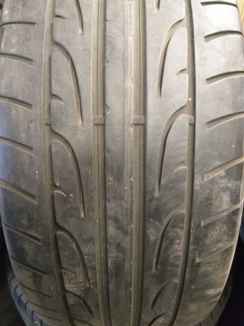 275/55-19 Dunlop