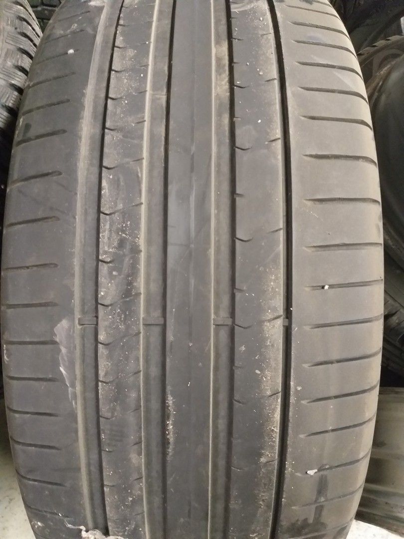 275/40-21 Pirelli