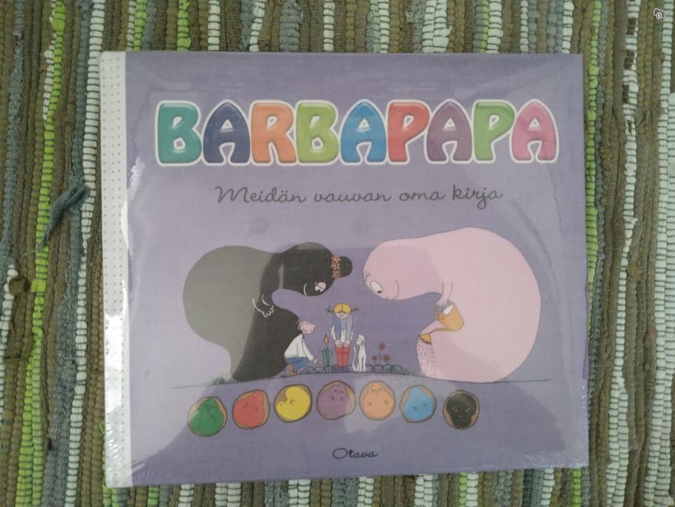 Barbababa Meidän vauvan oma kirja (paketissa)
