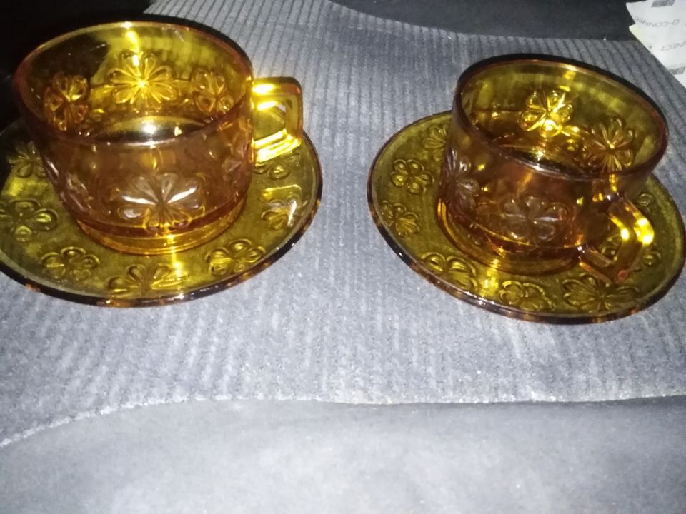 2 settiä Vereco keltainen lasi kuppi ja lautanen