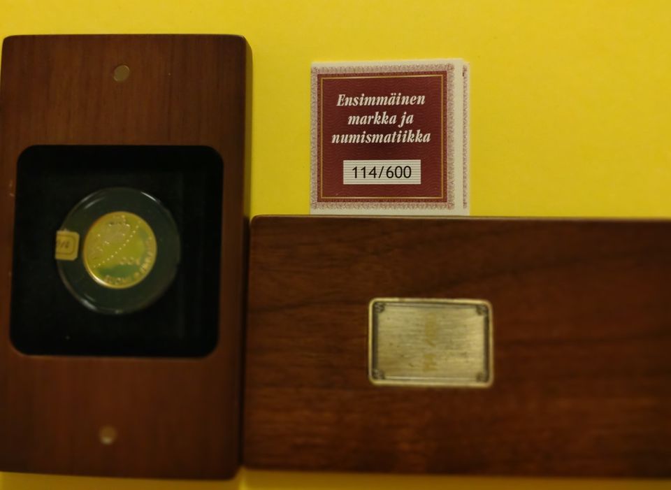 100 Euro 2014 sinetöity, numismatiikka