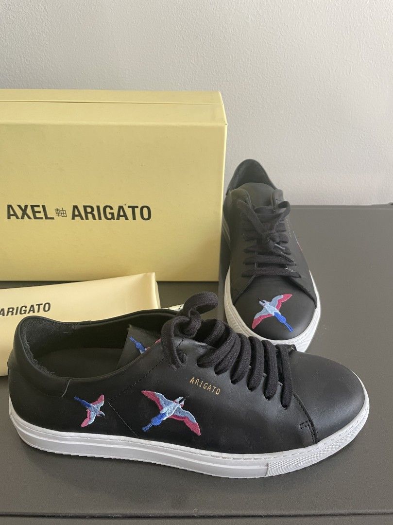 Uudet Axel Arigato mustat kengät lenkkarit 41