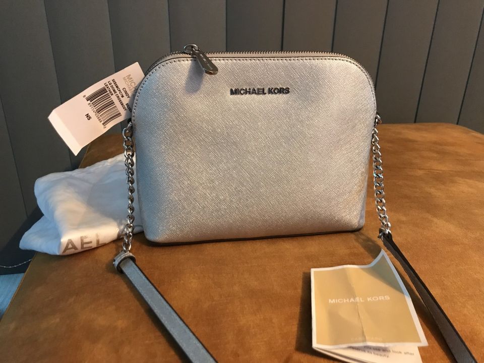 Michael Kors Cindy -uutta vastaava laukku- vaikka lahjaksi!