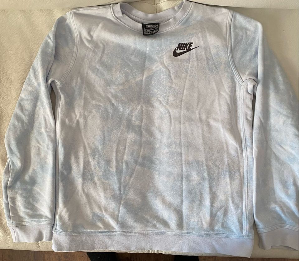 Nike n. 150 cm college