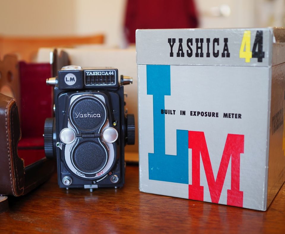 == Yashica 44LM TRL camera