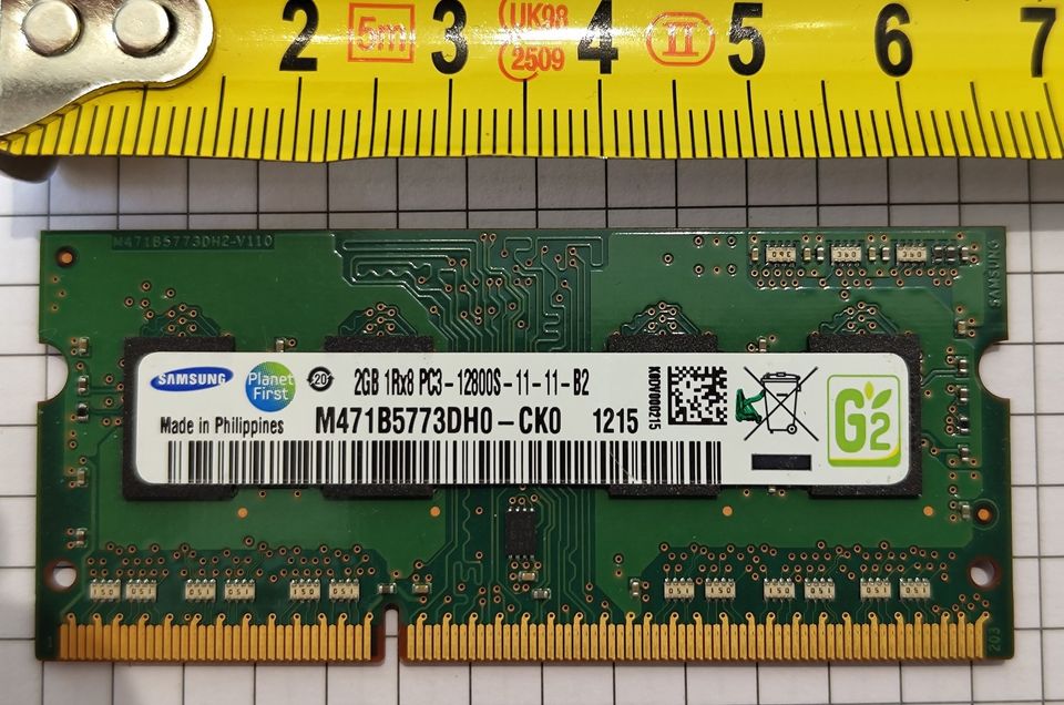 SODIMM DDR3 2GB muisti Samsung M471B5773DH0-CK0