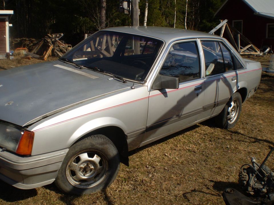 Opel rekord e2 purkuosaa