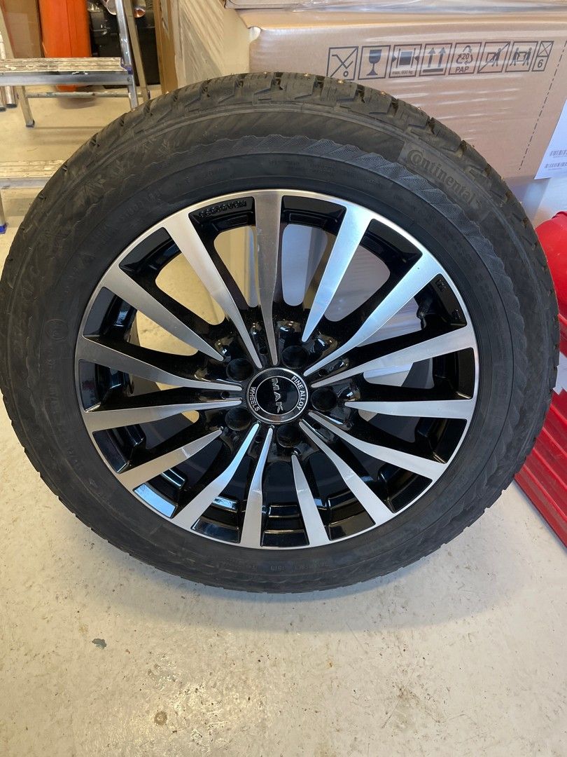 225/55r17 continental nastat