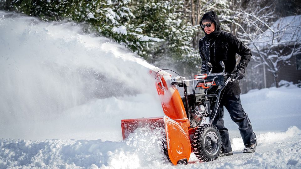 ARIENS ST28DLE Deluxe lumilinko