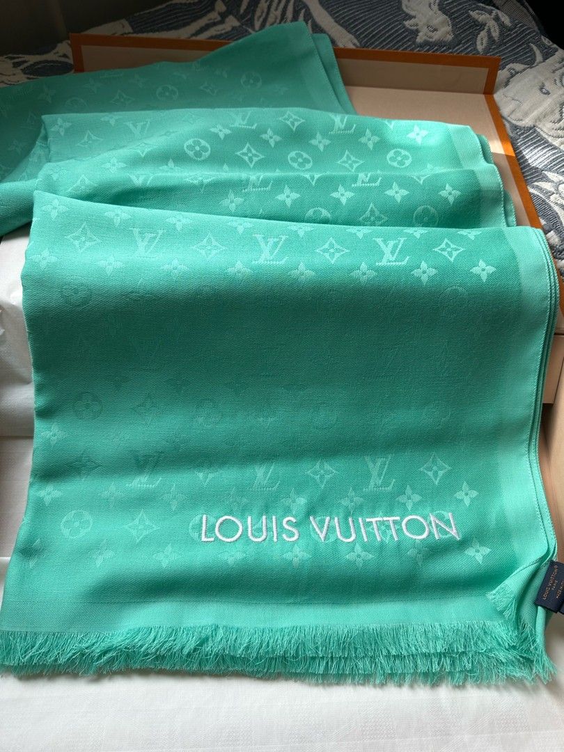 Louis vuitton Monogram Essential Stole miami green