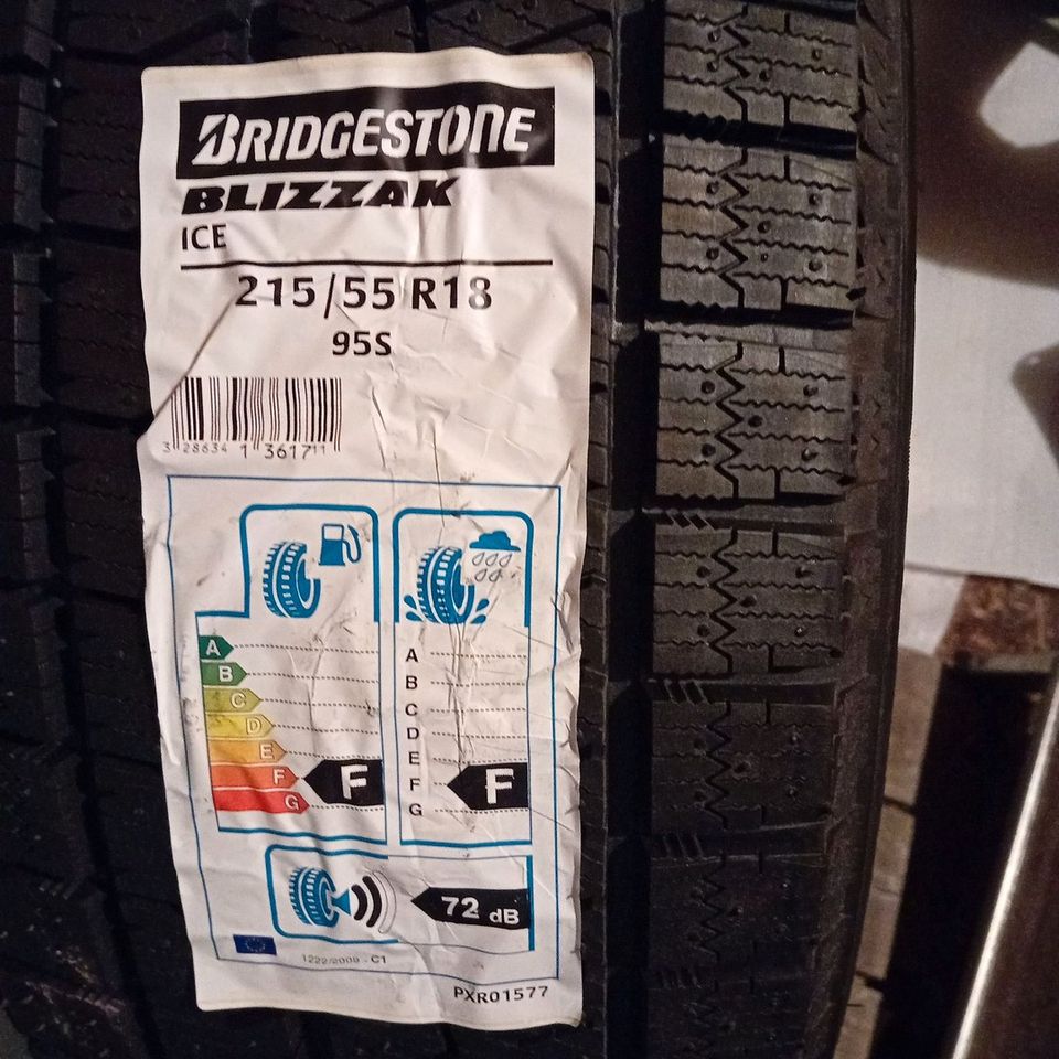 Bridgestone Blizzak ICE 215/55R18 95S