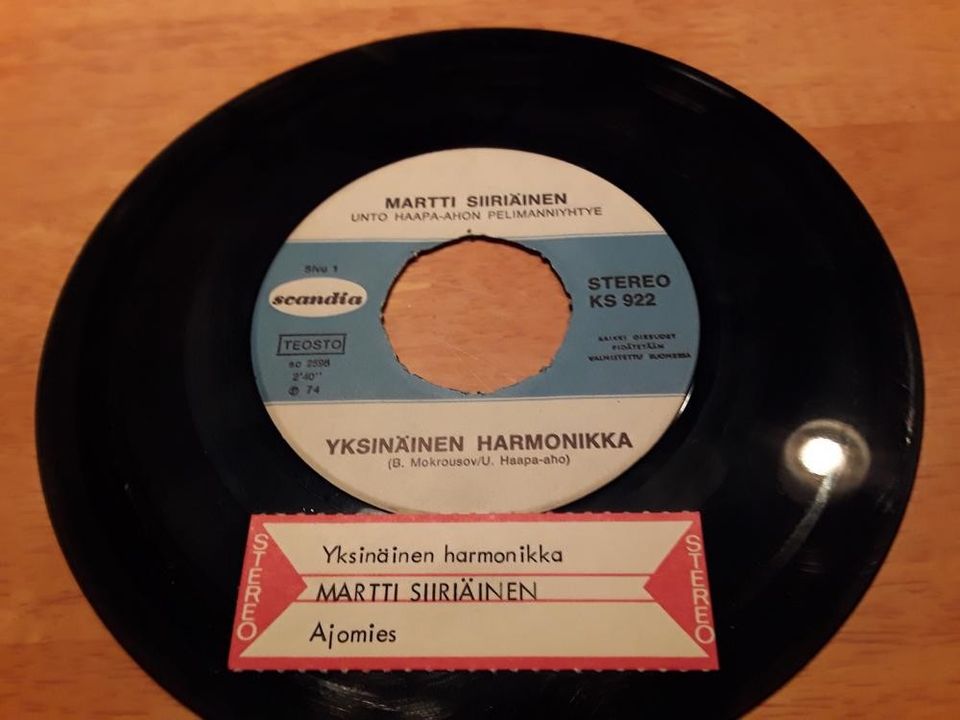 Martti Siiriäinen 7" Yksinäinen harmonikka