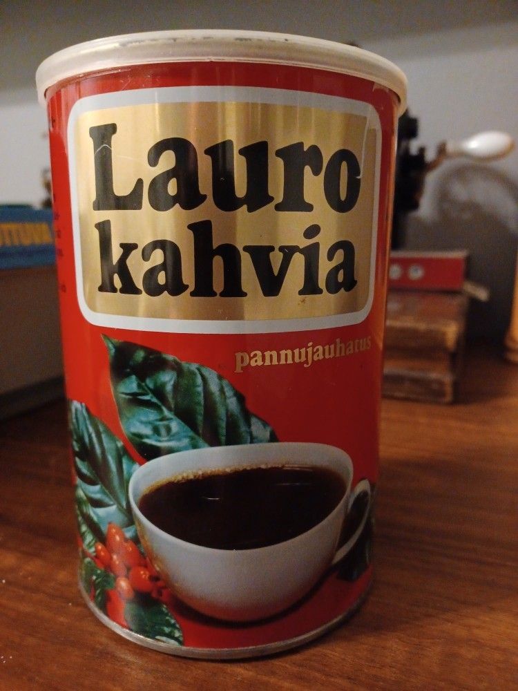 Avaamaton Lauro kahvipurkki